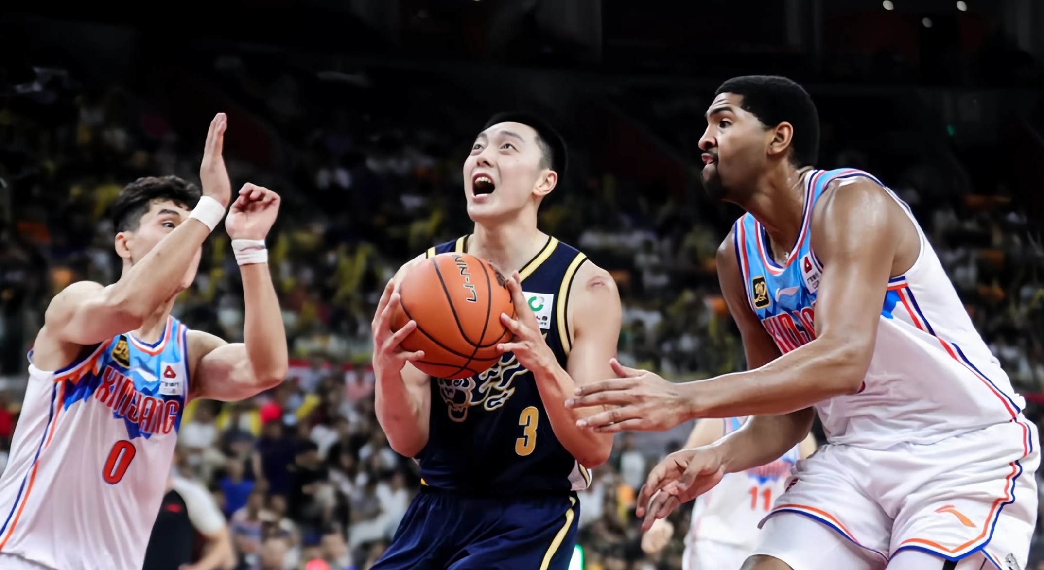 包含广东宏远客场大胜新疆队，取得十一连胜的词条
