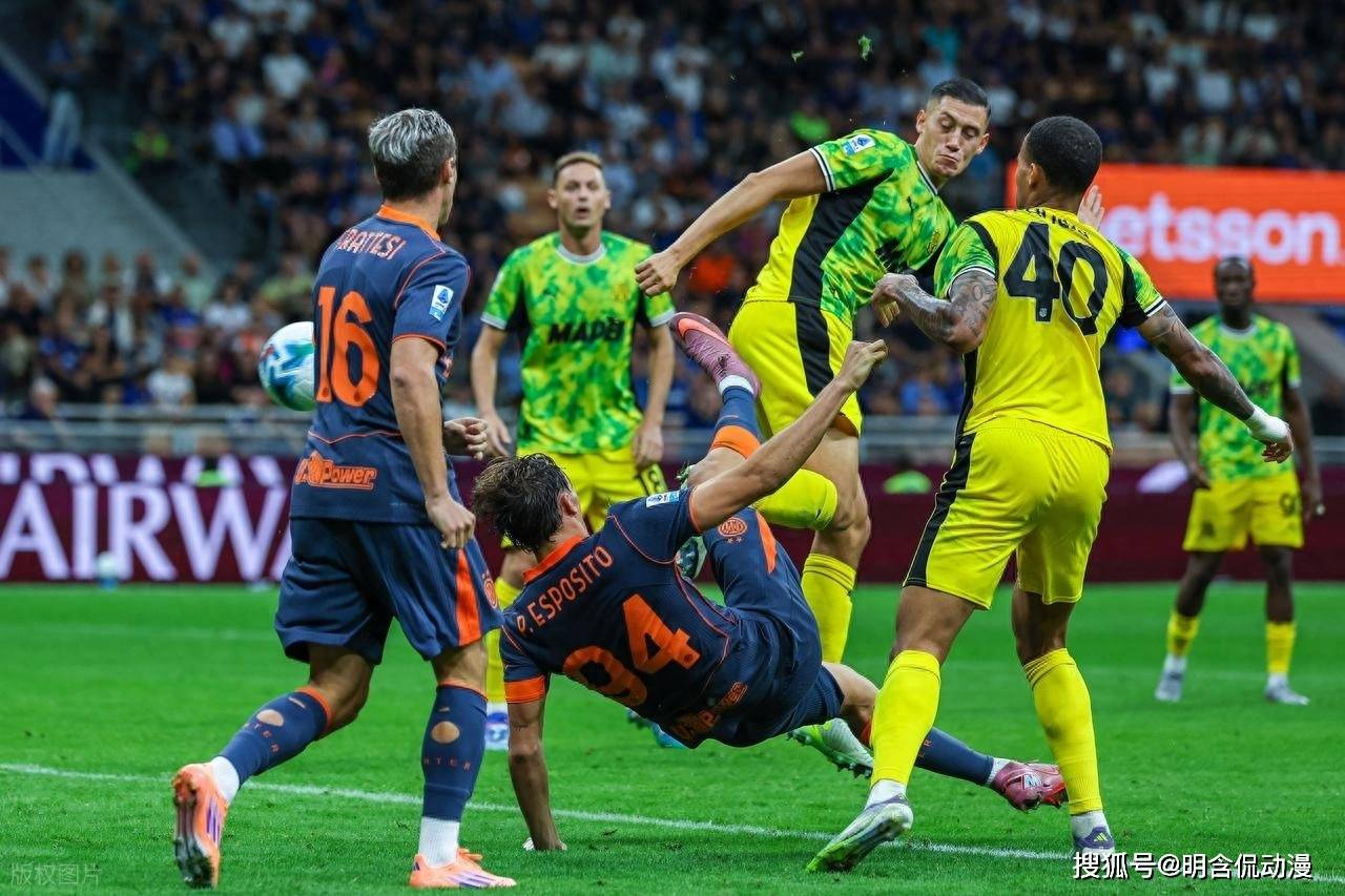 包含萨索洛客场逆袭，力克对手取得胜利的词条