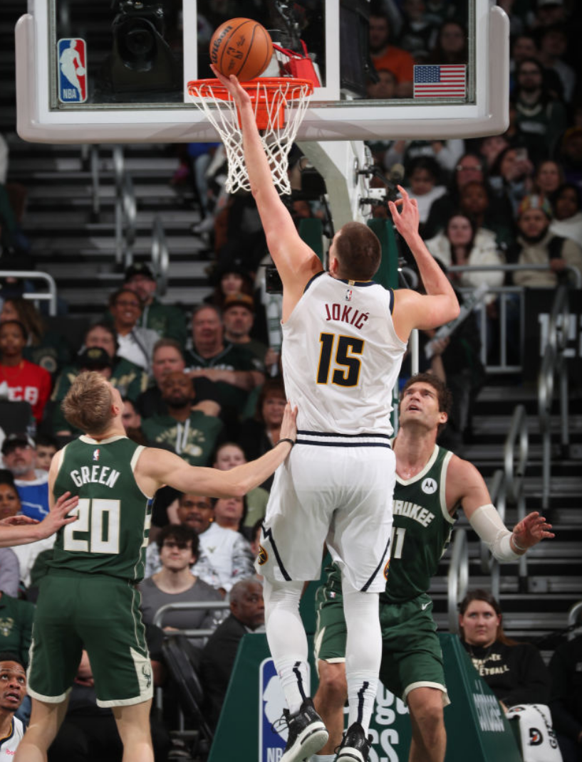 爱游戏体育链接-关于雄鹿队连胜华盛顿奇才队，稳居东部第一位置！的信息