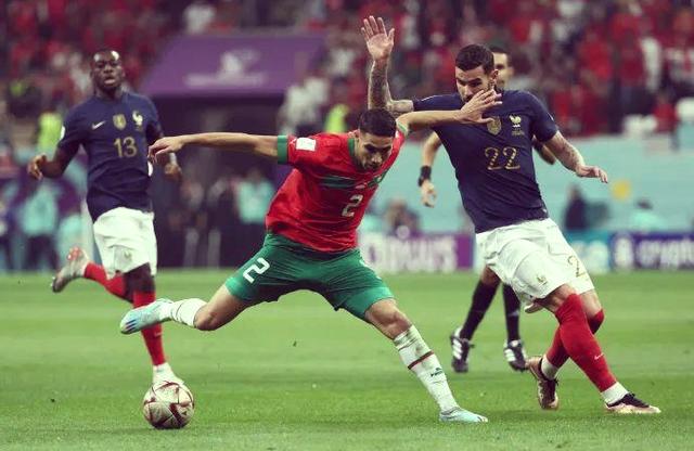 爱游戏体育官网-法国队逆转波兰，成功晋级世界杯预选赛