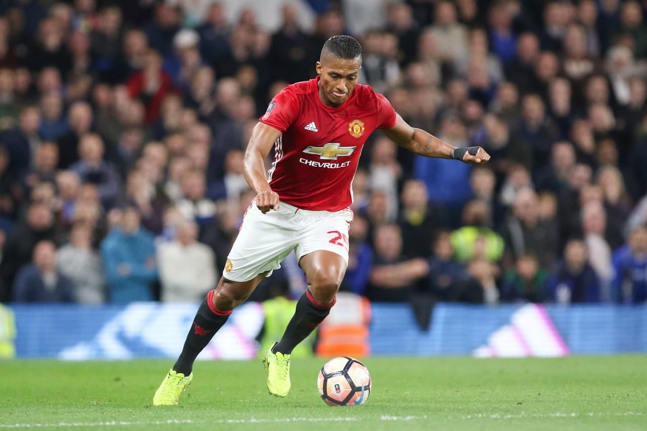 瓦伦西亚名将突然发表退役声明，球迷为之动容的简单介绍