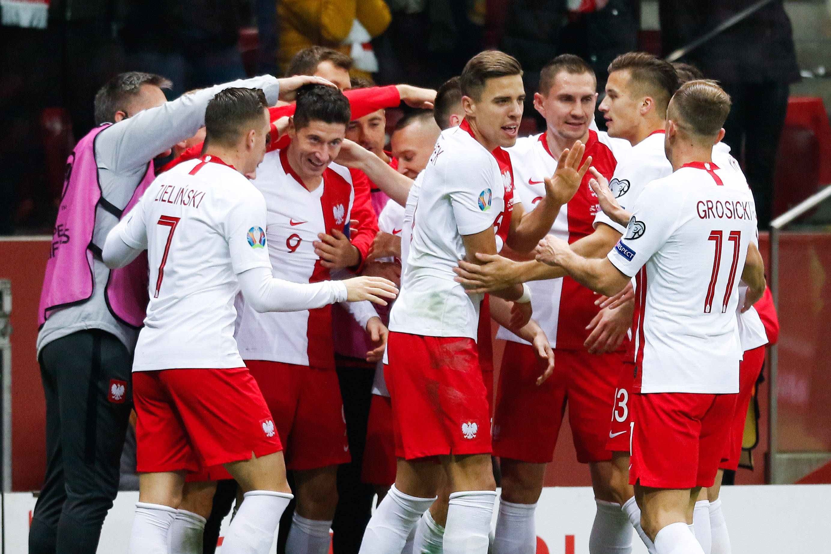 波兰备战斯洛伐克，欧预赛比赛备受期待