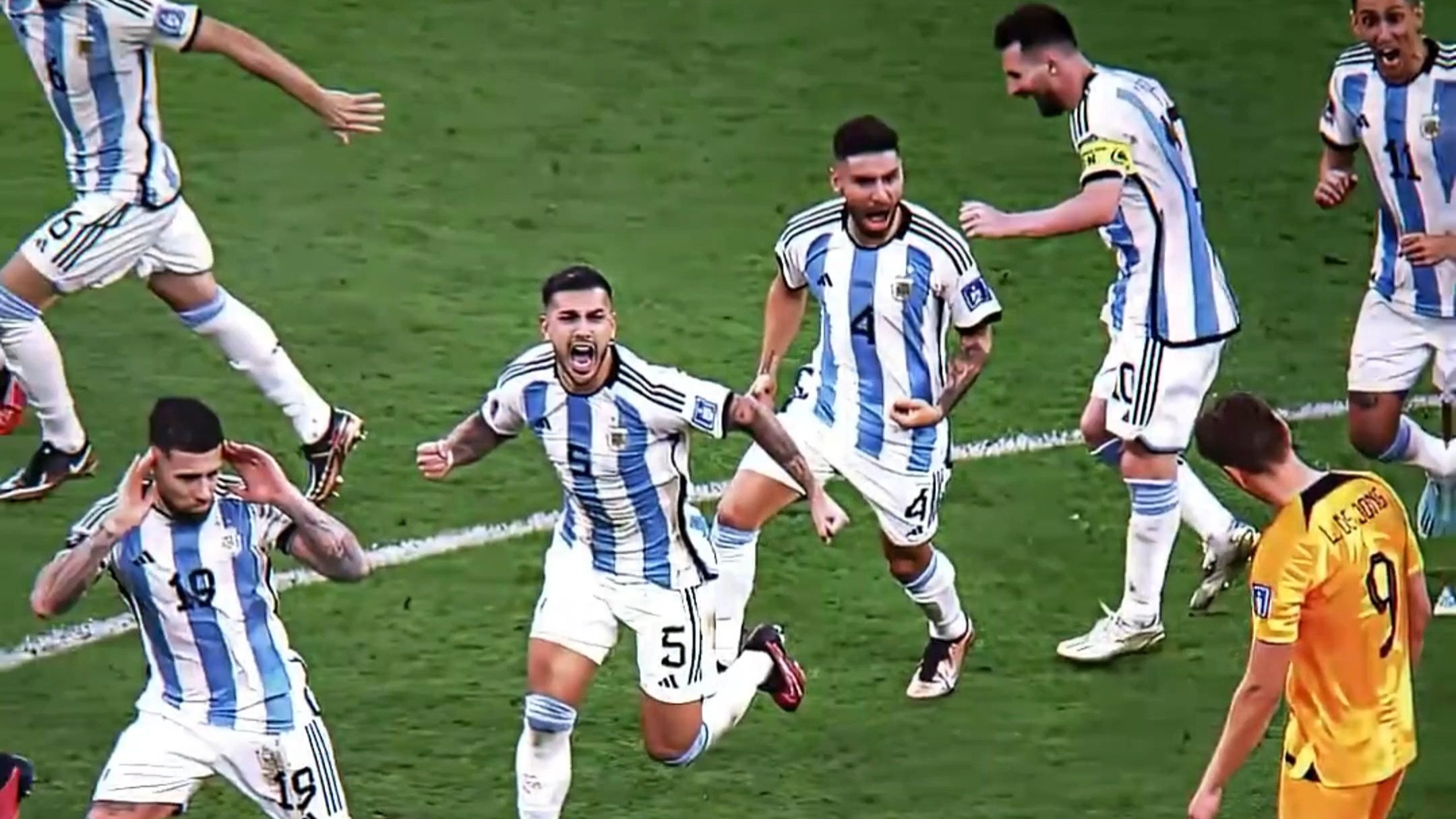 爱游戏app下载-球队战术调整，碾压对手获胜