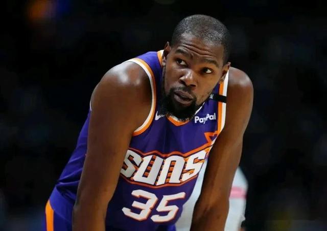 爱游戏官网-尼克斯不敌骑士，杜兰特伤愈复出