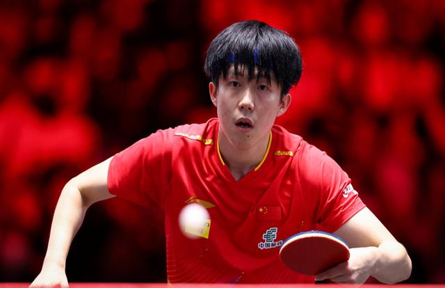 新加坡选手夺得个人赛冠军，成为焦点