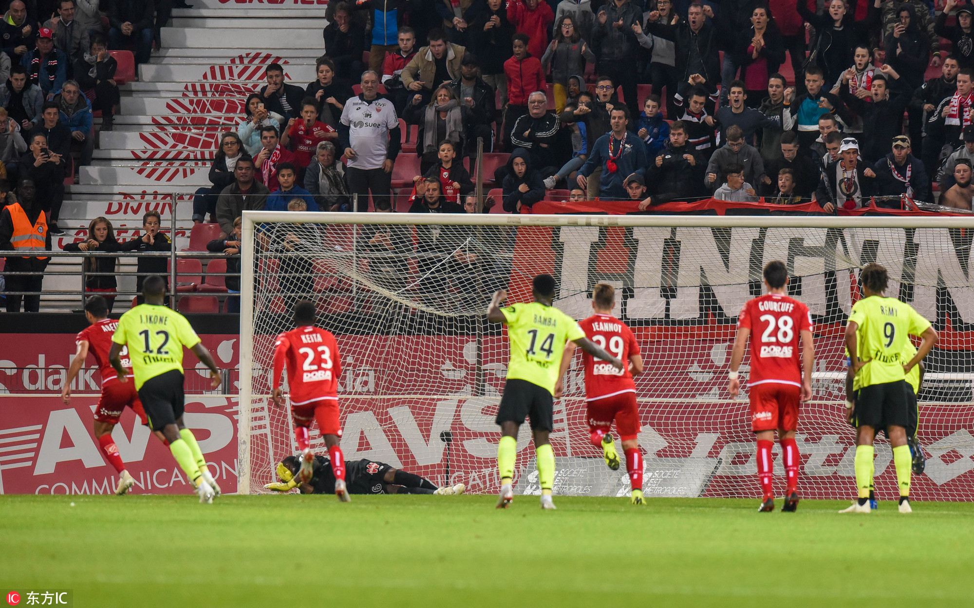 爱游戏中国官网-雷恩主场连败摩纳哥，遭遇颓势的简单介绍