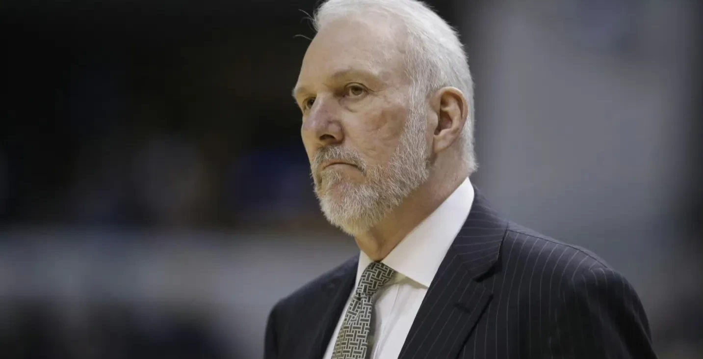 包含马刺主帅波波维奇赞肯巴沃克:他是个出色的球员的词条 包含马刺主帅波波维奇赞肯巴沃克:他是个出色的球员的词条