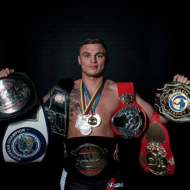 爱游戏体育下载-关于疯狂进攻让球队不败金身再现的信息