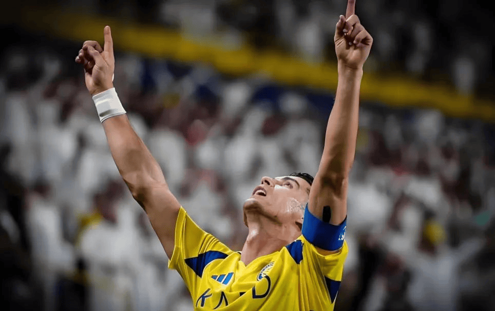 包含摩纳哥继续领先榜首，争夺冠军悬念加剧的词条